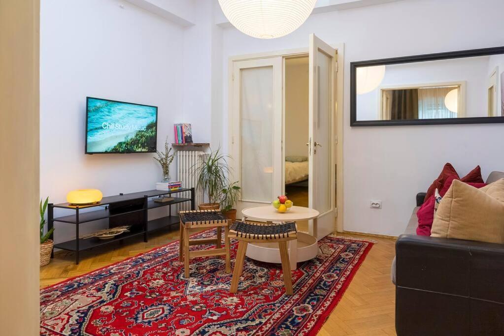 Ultra-Central University Square Apartament Apartament Букурещ Екстериор снимка