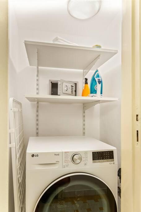 Ultra-Central University Square Apartament Apartament Букурещ Екстериор снимка