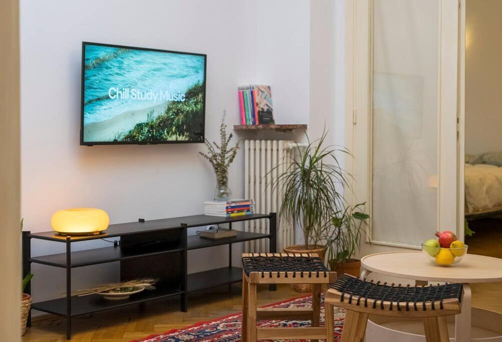 Ultra-Central University Square Apartament Apartament Букурещ Екстериор снимка